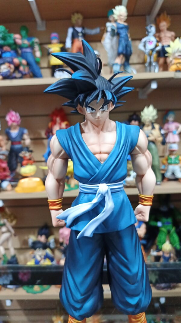 Goku 
(Final de Dragón Ball Z)
Dragón Ball Z, GT 
Tamaño:34cm