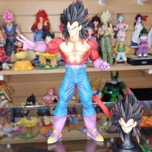 Vegeta fase 4
Dragón Ball GT 
Tamaño:32cm