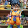 Gohan espada
Dragón Ball Z 
Tamaño:19cm