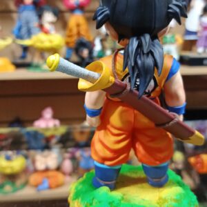 Gohan espada
Dragón Ball Z 
Tamaño:19cm
