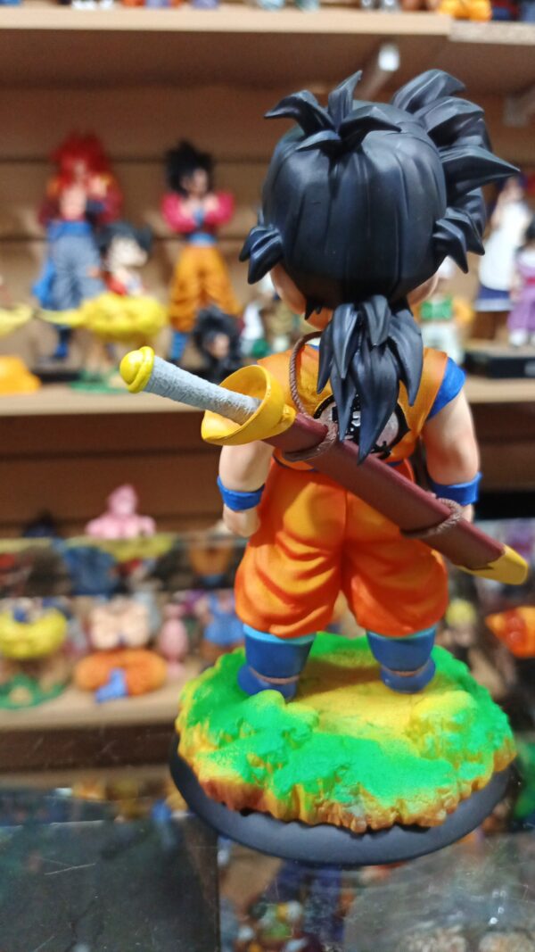 Gohan espada
Dragón Ball Z 
Tamaño:19cm