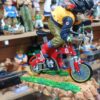 Goku en bici 🚲 
Dragón Ball Z 
Manga
Tamaño:20cm