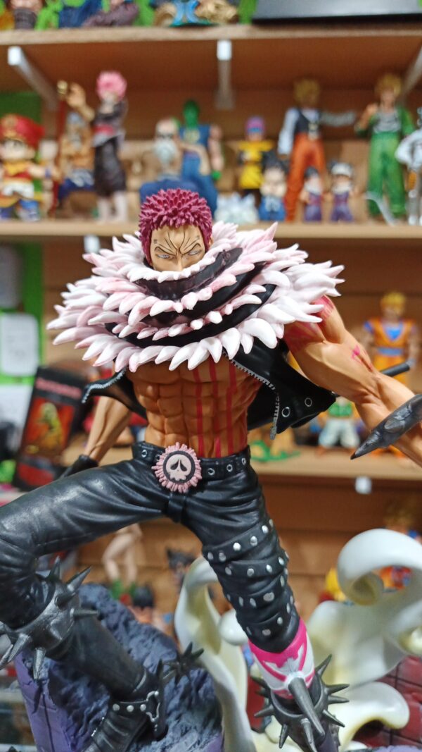 Charlotte Katakuri
One piece 
Tamaño:36cm