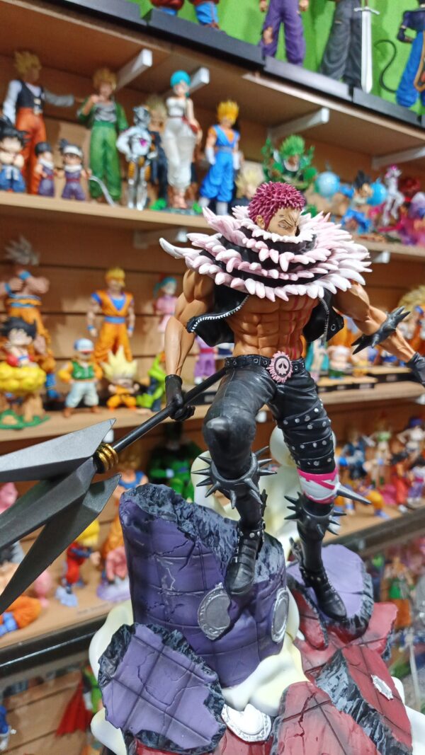Charlotte Katakuri
One piece 
Tamaño:36cm