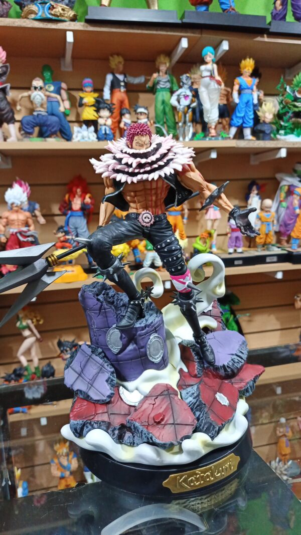 Charlotte Katakuri
One piece 
Tamaño:36cm