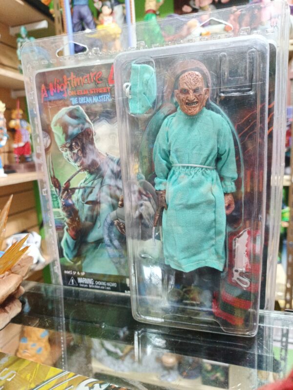 Fredy cruger originales 
tamaño:18cm
doctor