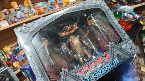 Gremlins 🦇 ORIGINAL NECA 
Gremlins 
Tamaño:16cm
Es original de la marca neca