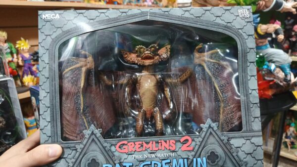 Gremlins 🦇 ORIGINAL NECA 
Gremlins 
Tamaño:16cm
Es original de la marca neca