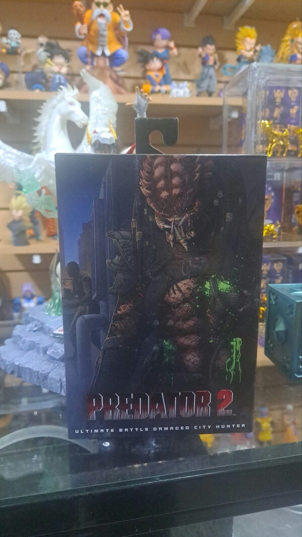 PREDATOR 2 BATTLE DAMAGE CITY HUNTER ORIGINAL NECA 
tamaño:18 aprox
Original