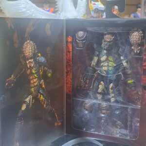 PREDATOR 2 BATTLE DAMAGE CITY HUNTER ORIGINAL NECA 
tamaño:18 aprox
Original